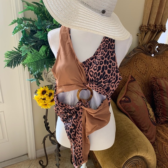 Leopard one piece tank style swim suit, size M - Picture 5 of 14